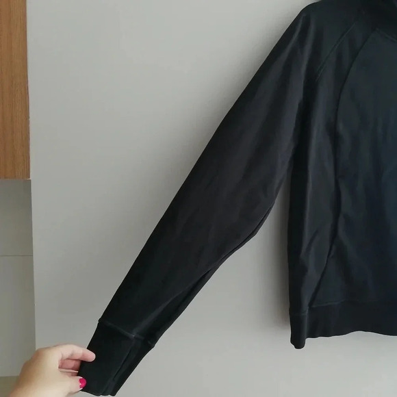 Lululemon Scuba Pullover Hoodie in Black Kangaroo Pocket 6 - Picture 9 of 16